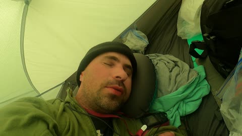 Waking up in the Lanshan 2 next to a river