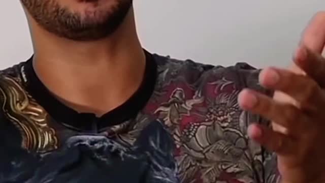 Andrew Tate reacts to Will Smith- Red Table