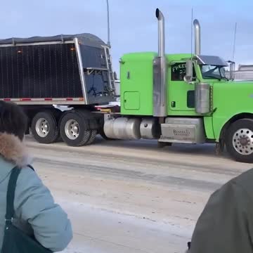 Canadian Truckers United!