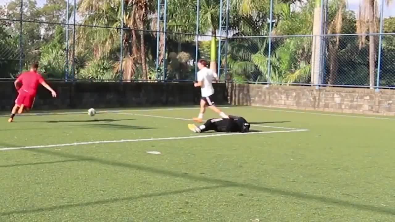 VOSSO CANAL - ♫ AS MAIORES PROMESSAS DO FUTEBOL BRASILEIRO | Paródia Novinha Você é Uma Flor