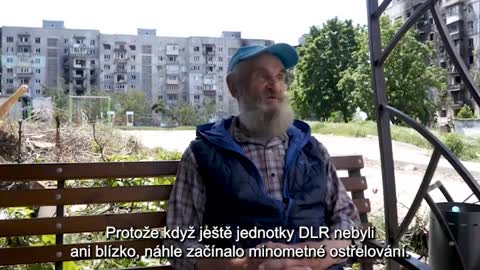 Ostřelovali obytné domy, aby nás vyhnali z domů, vypráví obyvatel Mariupolu o pluku Azov