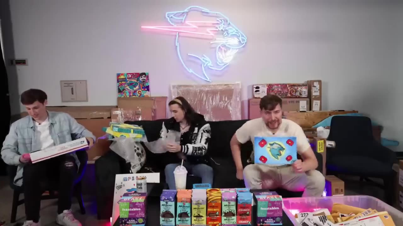 Mr Beast Friend Chris Comes out as Trans (Heartbreaking) @MrBeast