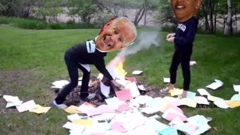 Obama shredding documents