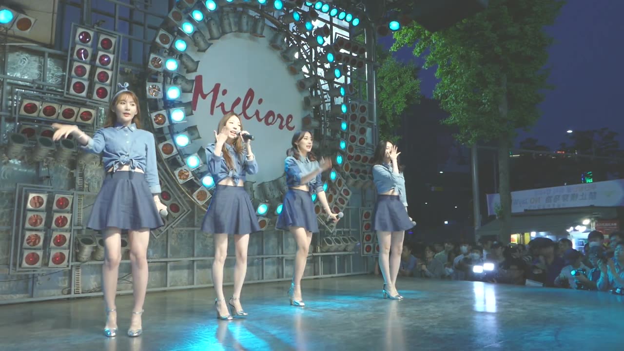 베리어스(Various) _ 바비걸 _ 직캠 밀리오레 fancam.
