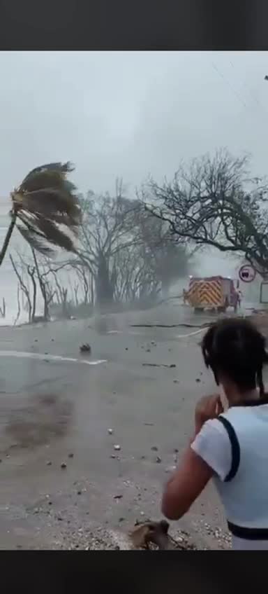 Videos registran el devastador paso del huracán Iota por la isla de San Andrés