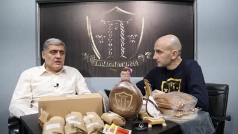 Kako se obnavlja teokratija (Miroljub Petrović)