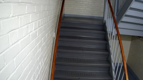 3862FHOB01Stair1_2021-01-06_00h28min47s950ms.mp4
