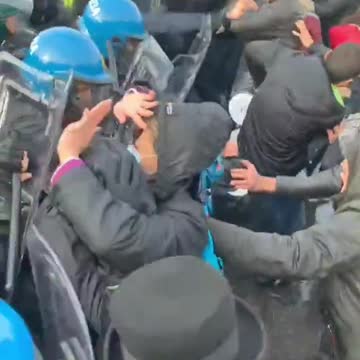 Chaos In Italy Protesters