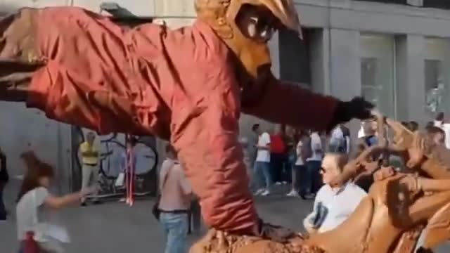 Amazing street performers of the world
