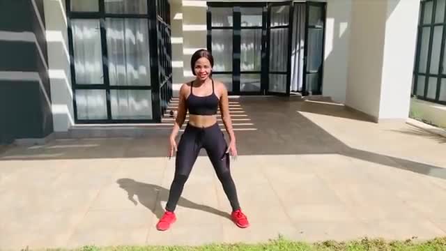 Dance tutorial for the South African music AMAPIANO