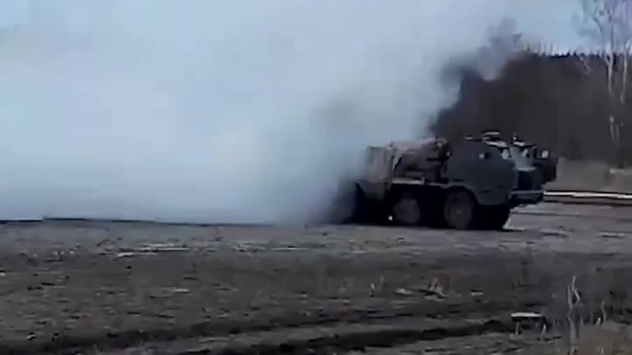 Ukrainian Vampire MRLS Firing on Russian Lines