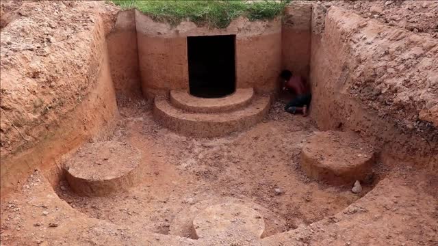 How to build the most primitive mud villa secret house