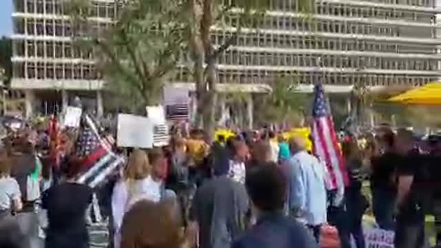 LA vaccine mandate protest