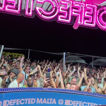 Sam Divine PLAYS @ Cafe Del Mar Malta