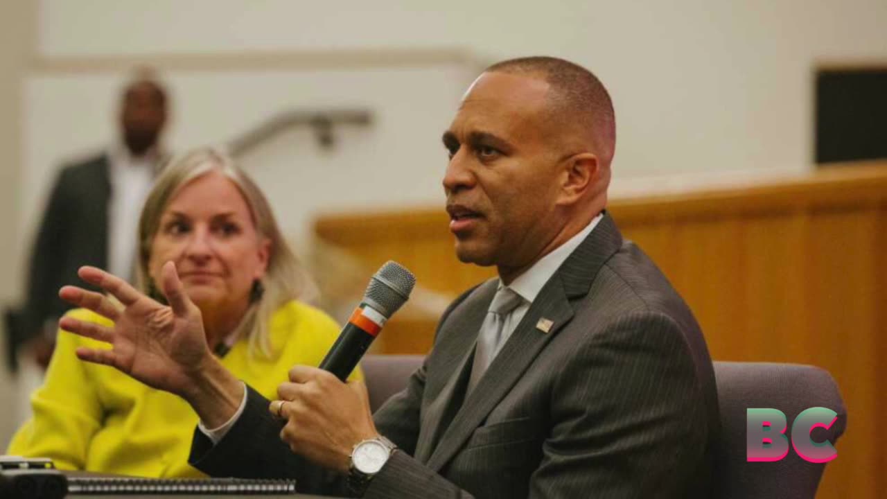 Hakeem Jeffries: Republicans don’t have a mandate