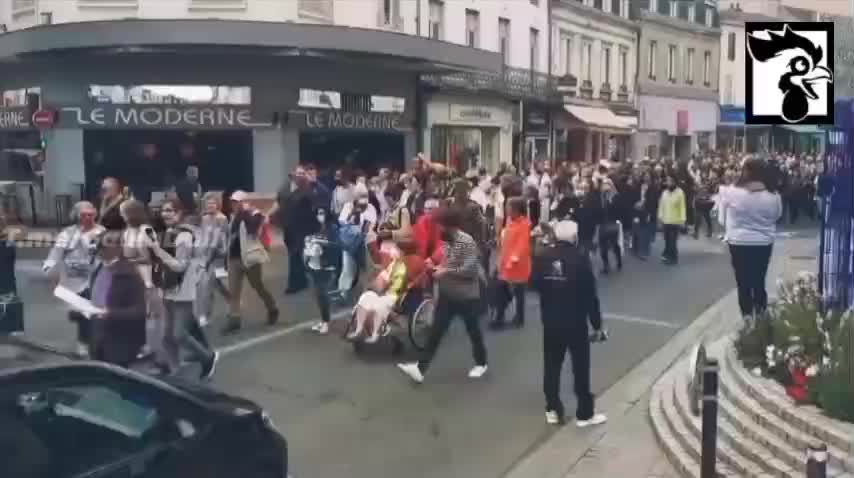 Montlucon, Central France: Massive Protests Against Vaccine Passports, Lockdowns 7-30-21