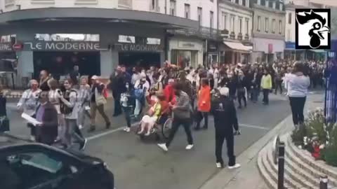 Montlucon, Central France: Massive Protests Against Vaccine Passports, Lockdowns 7-30-21