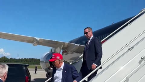 Trump is wheels down in Wilmington, NC 🇺🇸