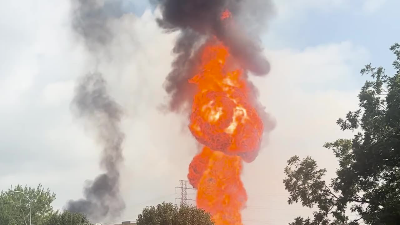 Pipeline Explosion in La Porte, Texas Forces Widespread Evacuations