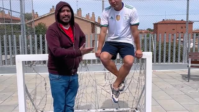 -crossbar challenge=）paellero soccer futbol calcio football