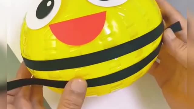 Plastic Bottle DIY Little Bee Lantern