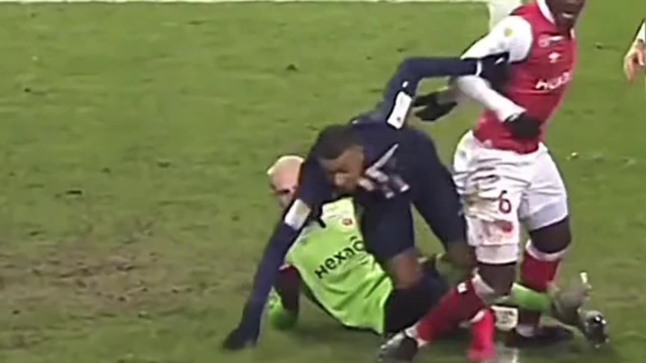 funny football match moment