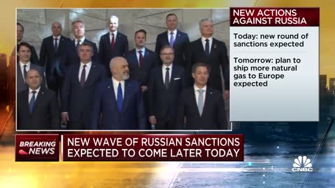 New wave of Russian sanctions expected as U.S. plans to accept 100000 UKRAINIAN