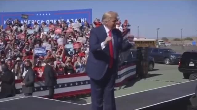 Donald Trump dancing