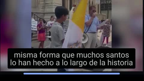 Manifestacion pidiendo al Papa la misa de siempre..