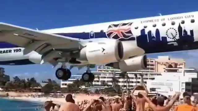 🛬 Maho Beach The Most Extreme Beach In The World, Saint Martin Island. | #Shorts #interestingfacts