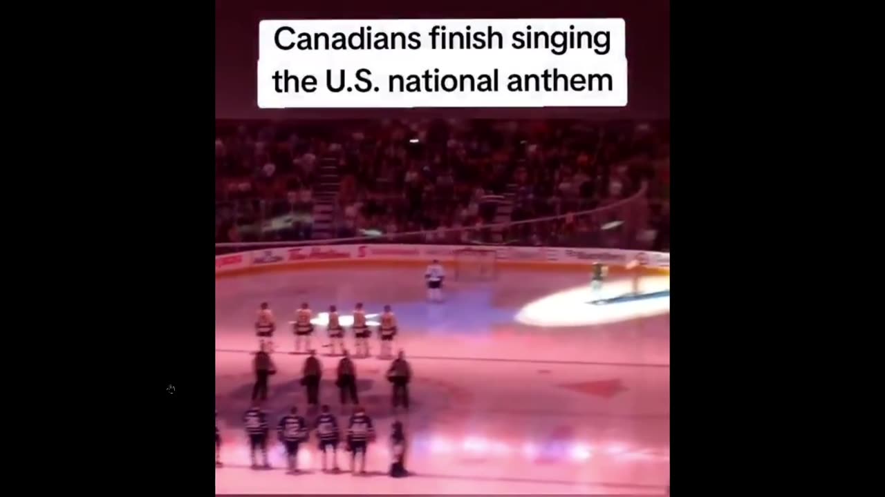 When the mic of the singer goes out the Canadian fans finish singing US anthem