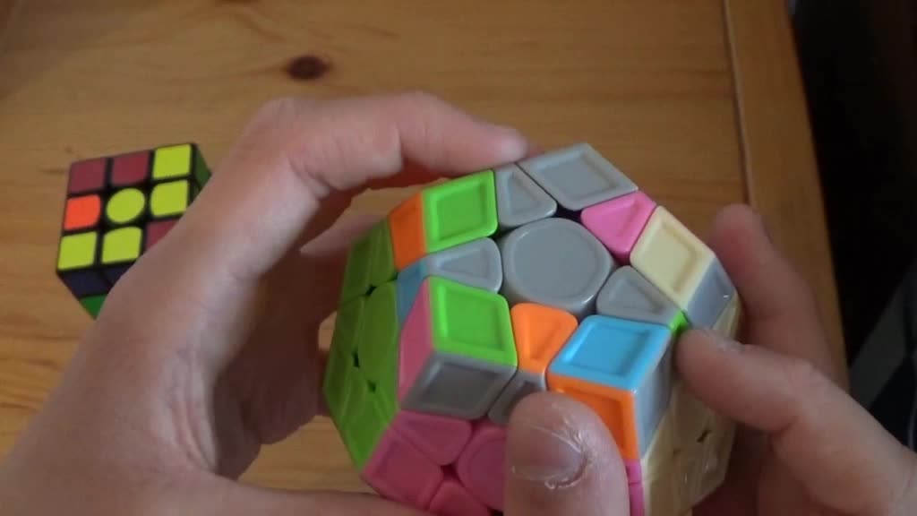 [TUTORIAL] Come risolvere il Megaminx