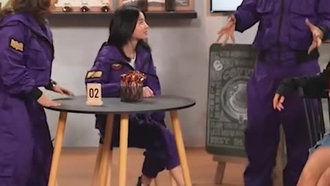 CATHEEZ BOSEN SAMA ACARA LAWAK_!