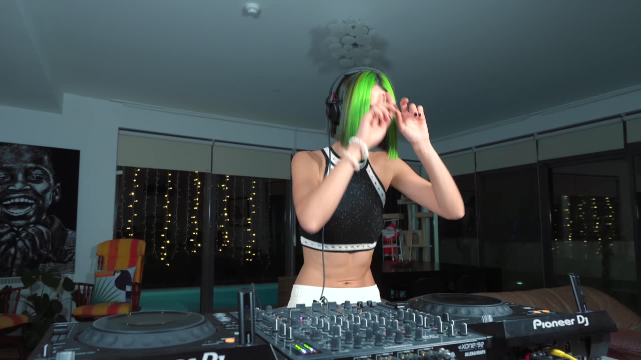 Miss Monique - MiMo [Melodic Techno & House DJ Mix]