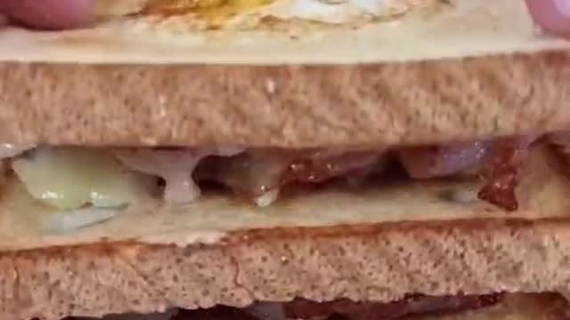 Bacon Cheese and Egg Sandwich - simple cooking 🦥