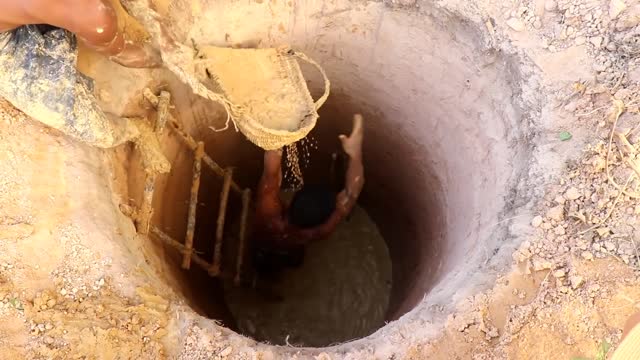 Primitive Builder_How to build underground hole with old tools from ancient