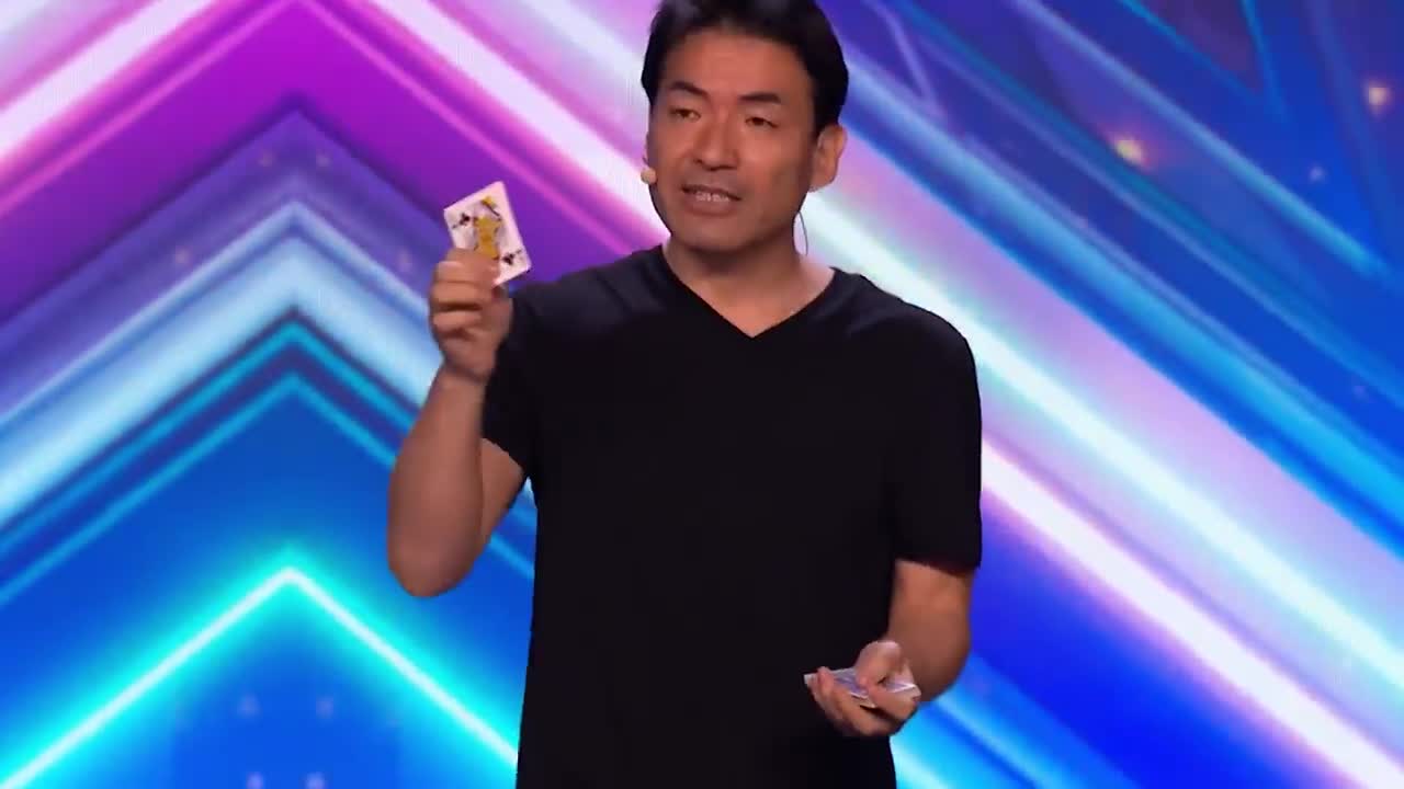 KEIICHI IWASAKI :AMAZING MAGICIAN !