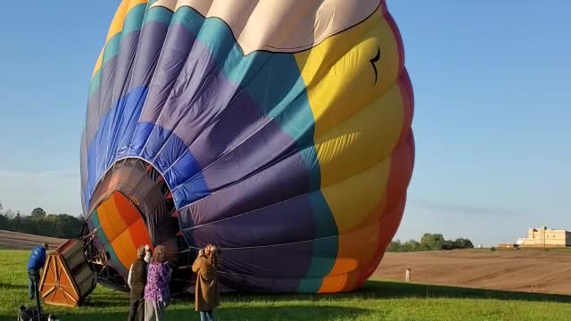 Up and away Ballooning Today