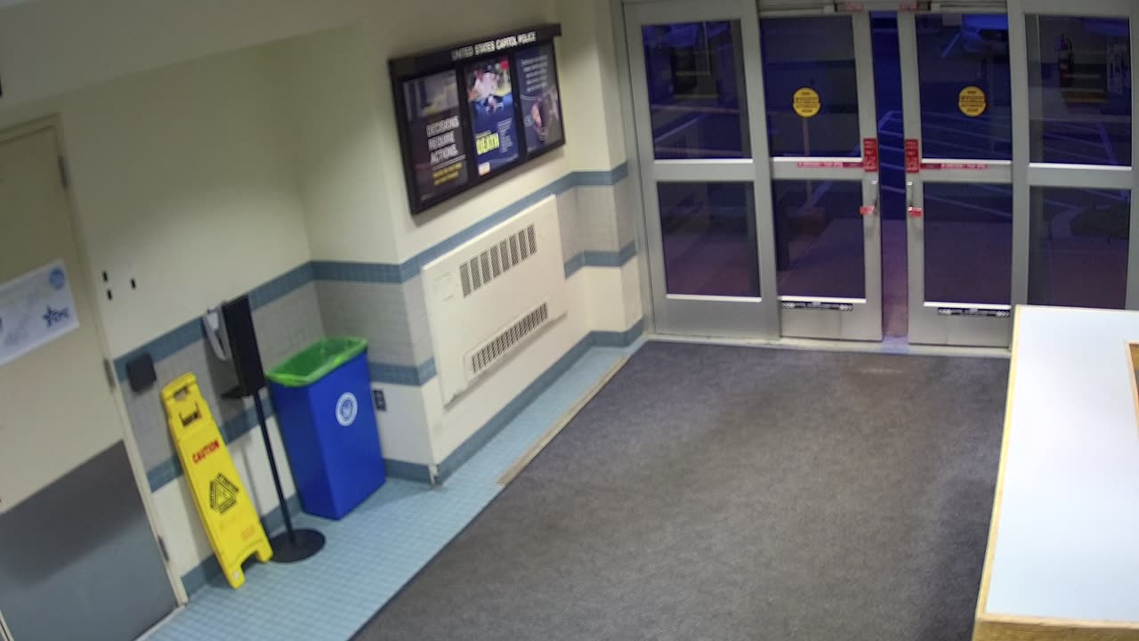 1662HQOB01WestDoor_2021-01-06_06h57min31s053ms.mp4