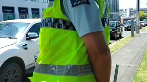 Asking glorified Pfizer Security about police work, criminality and evidence