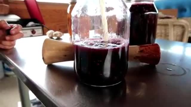 A DRINK FROM THE 1700s : SHRUB