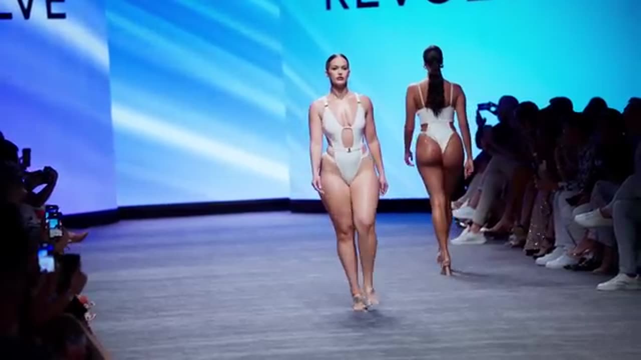 "Marissa Dubois in SLOW MOTION | Captivating Moments at Miami Swim Week 2023"