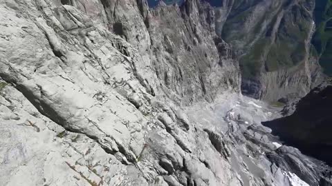 Once in a lifetime flight along the eastern ridge of the Eiger-16