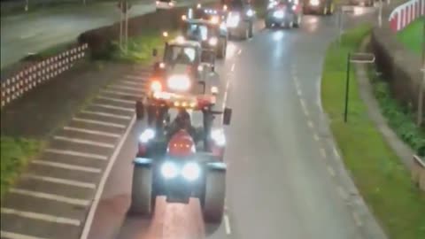 Irish farmers begin countrywide protests in solidarity with fellow European farmers