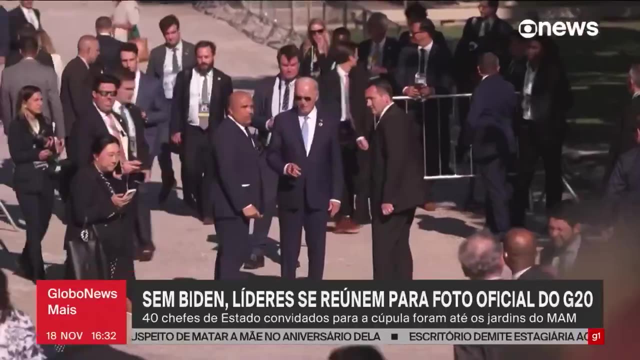 Foreign media mocks Biden as they film him completely stranded and lost at G20.