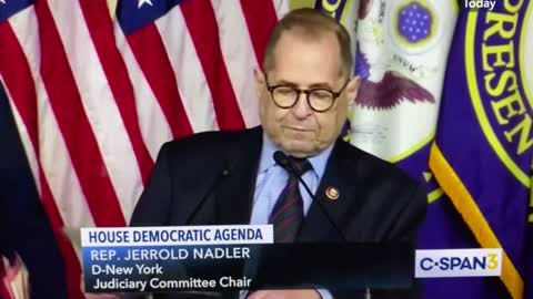 Jerry Nadler has an accident on stage