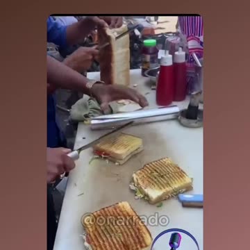 BAURU INDIANO - Incredible snack on the streets of Mumbai