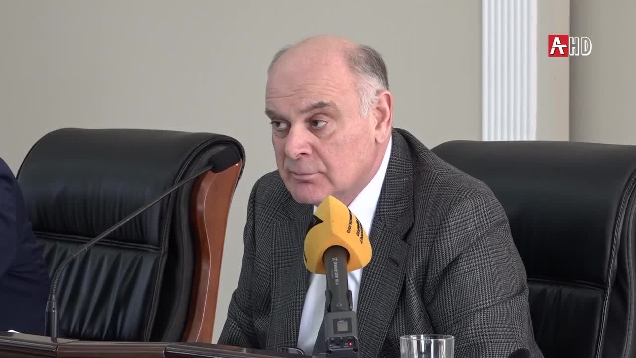 Денис Гулария о проблеме выдачи пенсий в Абхазии - 03.02.2021