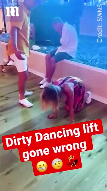 Dirty Dancing final dance lift goes wrong