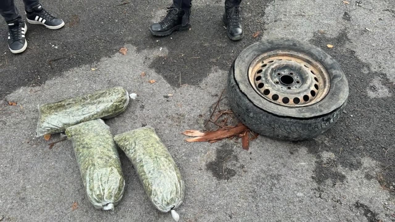 Kapen me drogë në makinë, arrestohen dy shqiptarë në Tetovë! 3 pako marijuanë në gomën rezervë